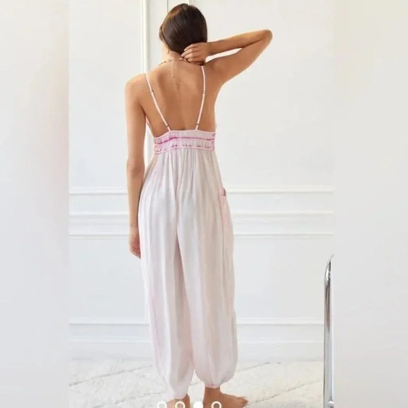 Urban Outfitters UO Out From Under Hollis Jumpsuit Pink Tie Dye NWT Size Medium - Picture 3 of 10